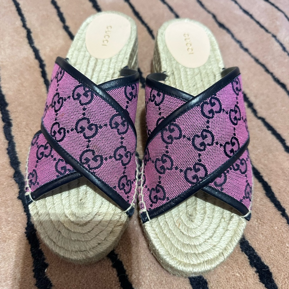💯 Authentic Gucci Espadrilles! Pink and blue.